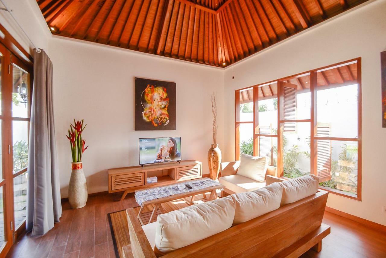 Villa Kupu Kupu Bingin ウルワツ エクステリア 写真