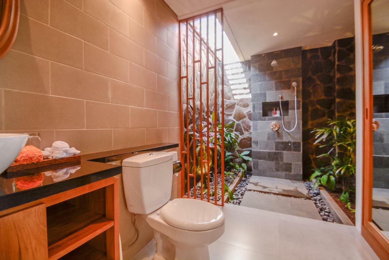 Villa Kupu Kupu Bingin ウルワツ エクステリア 写真
