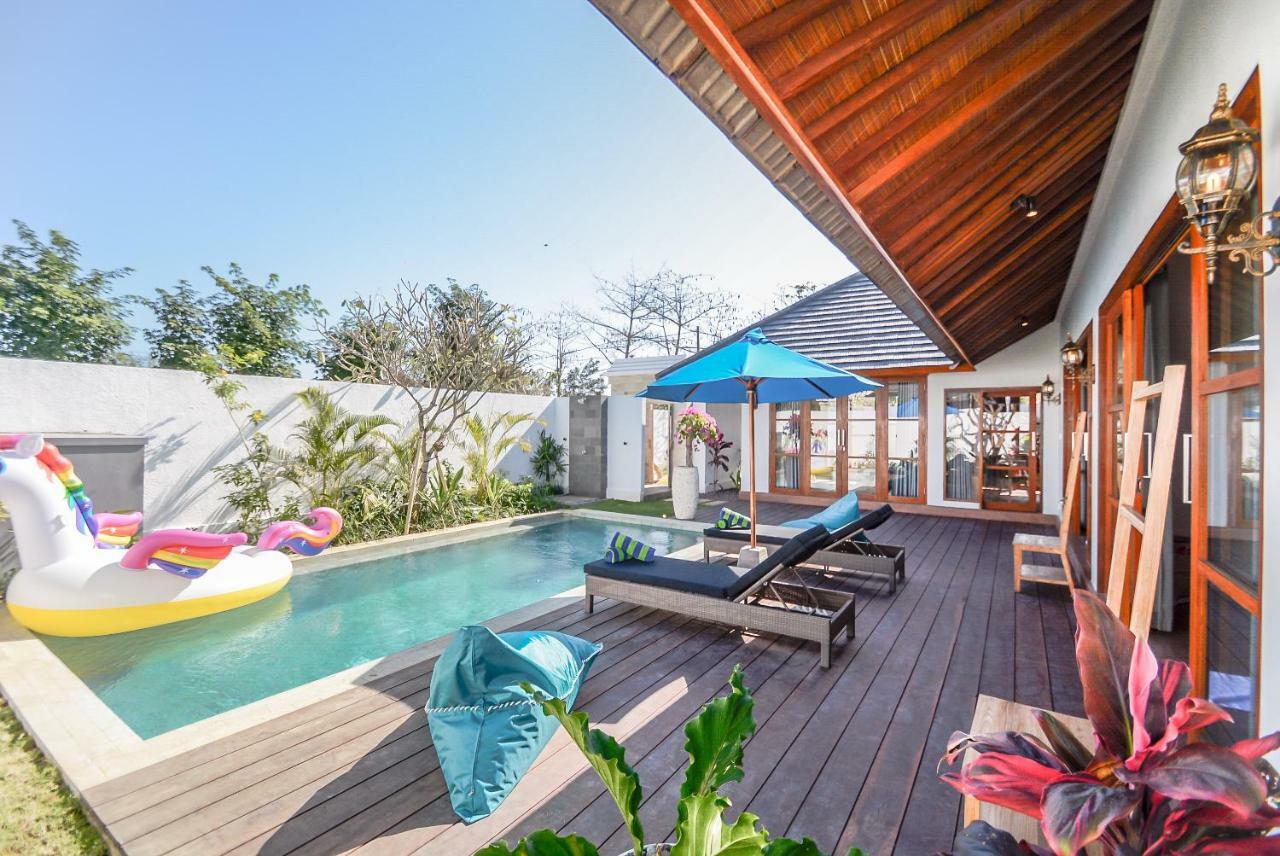 Villa Kupu Kupu Bingin ウルワツ エクステリア 写真